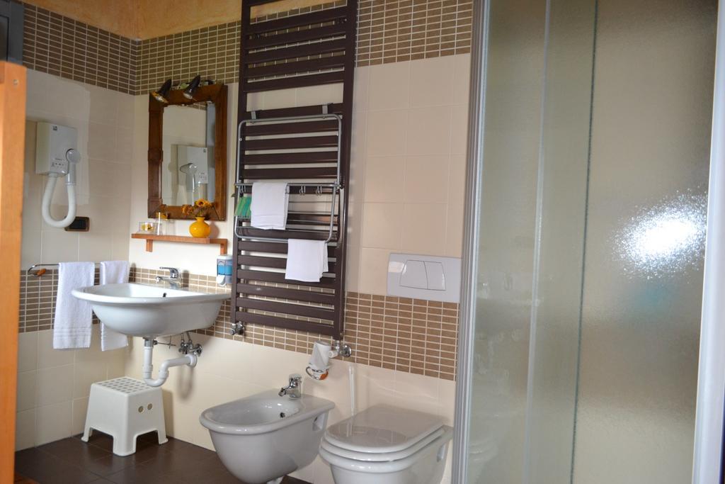 B&B Edera Castagnole Piemonte Dış mekan fotoğraf